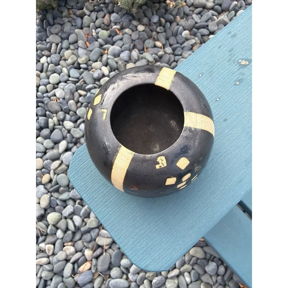 Debralee Studio Handmade Geometric Ceramic heavy Pot Vase 3
